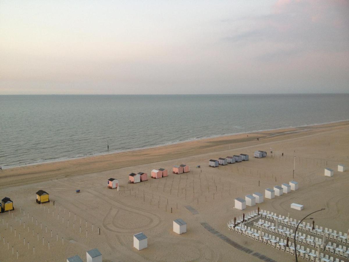 Zeedijk44 - Frontal Sea View Penthouse Apartment De Panne Luaran gambar